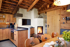 living-kitchen-with-open-fire-place