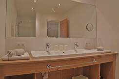 Badezimmer Rossbrand