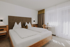 Double Room Comfort (2-3 Pers.) Double Room Comfort (2-3 Pers.)