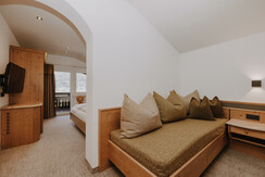 Double Room Comfort (2-3 Pers.) Double Room Comfort (2-3 Pers.)