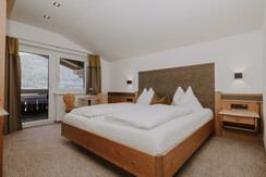 Double Room Comfort (2-3 Pers.) Double Room Comfort (2-3 Pers.)