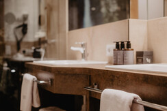 Hotel-Berghof-Zimmer-215-12