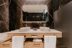 Hotel-Berghof-Zimmer-HDR-402-6