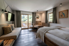 web_goldberg_0623-9387