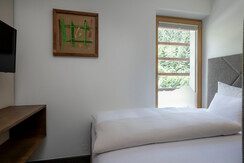 web_goldberg_0623-9402