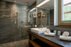 web_goldberg_0623-9404