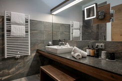 web_goldberg_0623-9431