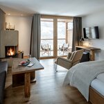 Photo of GOLF & RELAX Woche, Suite, shower and bath tub, balcony