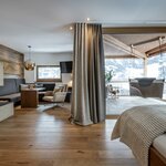 Photo of GOLF & RELAX Woche, Suite, shower and bath tub, terrace