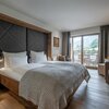 Photo of Twin room, separate toilet and shower/bathtub, ground floor