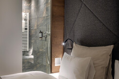 web_goldberg_0623-9459