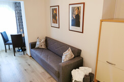 Augenweide | 2 Raum | ohne Balkon, Teeküche | 40m²