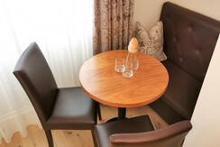 Augenweide | 2 Raum | ohne Balkon, Teeküche | 40m²