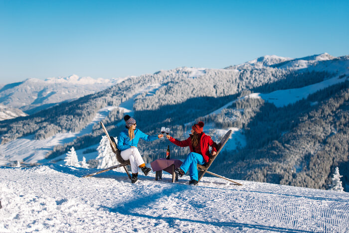 Genussskifahren - Guten Wein am Berg geniessen beim Skifahren in Ski amadé.
