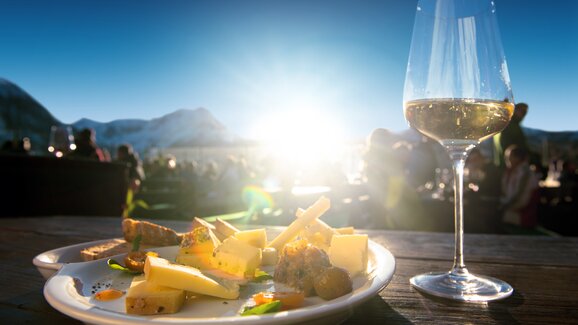 TASTE Ski amadé - der beste Geschmack aus Österreichs Bergen in gemütlichen Hütten TASTE Ski amadé - der beste Geschmack aus Österreichs Bergen in gemütlichen Hütten