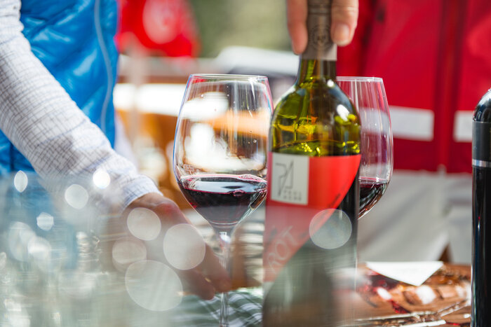 Ski and wine enjoyment for gourmets in Ski amadé. Ski and wine enjoyment for gourmets in Ski amadé.