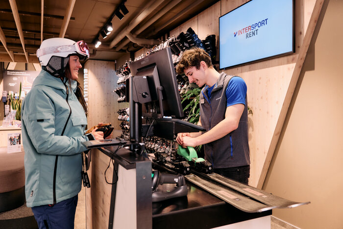 Ski hire at INTERSPORT Rent | © INTERSPORT Rent Ski hire at INTERSPORT Rent | © INTERSPORT Rent