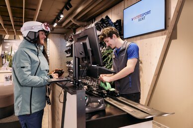 Skiverleih bei INTERSPORT Rent | © INTERSPORT Rent